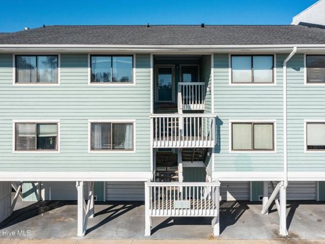 Condo for sale in Carolina Beach, North Carolina