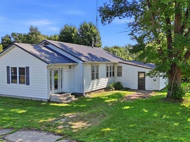 House for sale in Conesville, Iowa