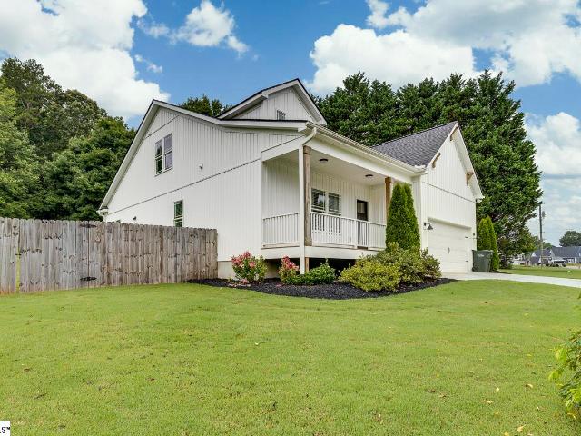 House for sale in Easley, South Carolina