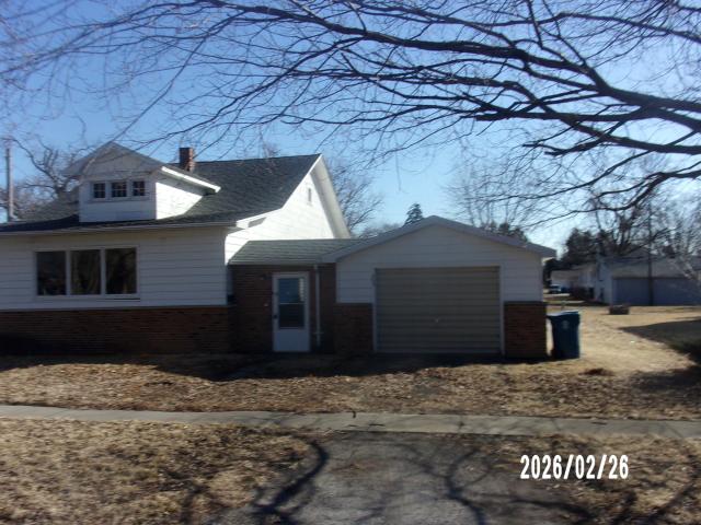 House for sale in Flanagan, Illinois
