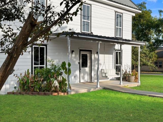 House for sale in Hood, Texas