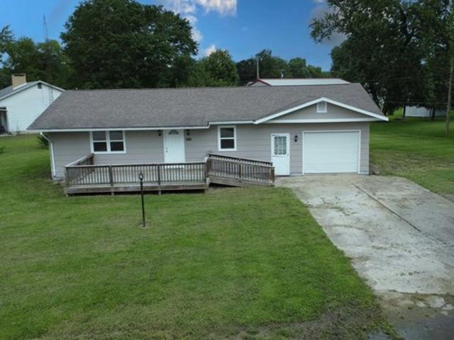 House for sale in Watseka, Illinois