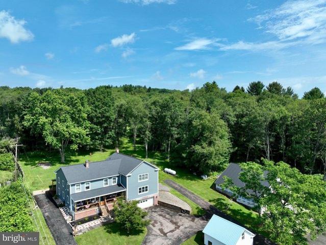 House for sale in Garrett, Maryland