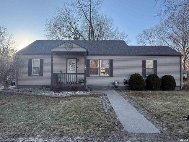 House for sale in Fulton, Illinois