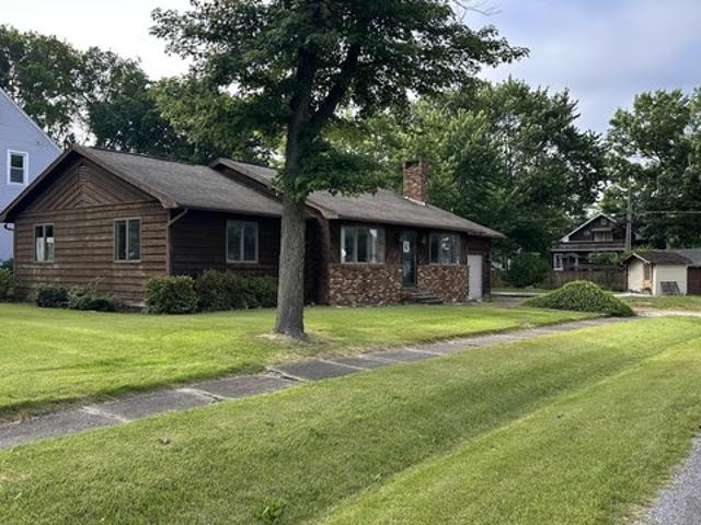 House for sale in West Frankfort, Illinois