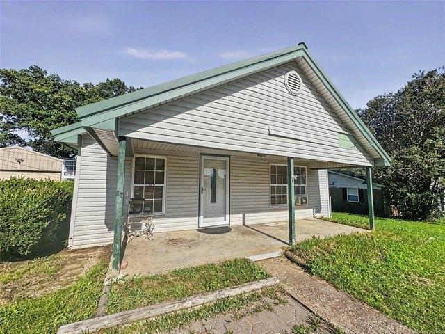 House for sale in Fort Gibson, Oklahoma