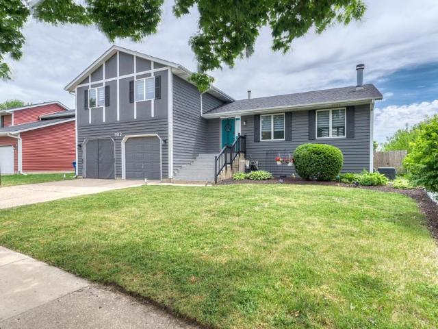 House for sale in Dekalb, Illinois