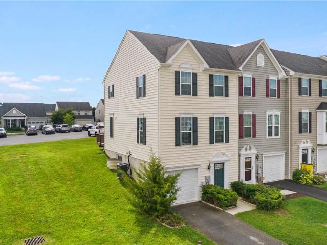 Townhouse for sale in West Virginia