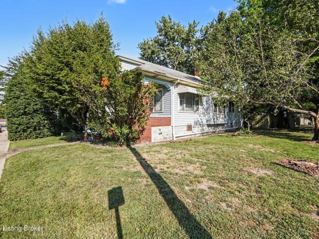 House for sale in New Albany, Indiana