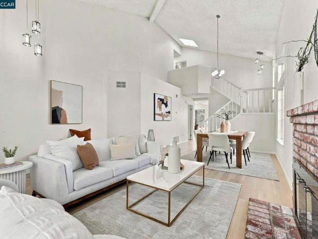 Townhouse for sale in Hercules, Contra Costa County