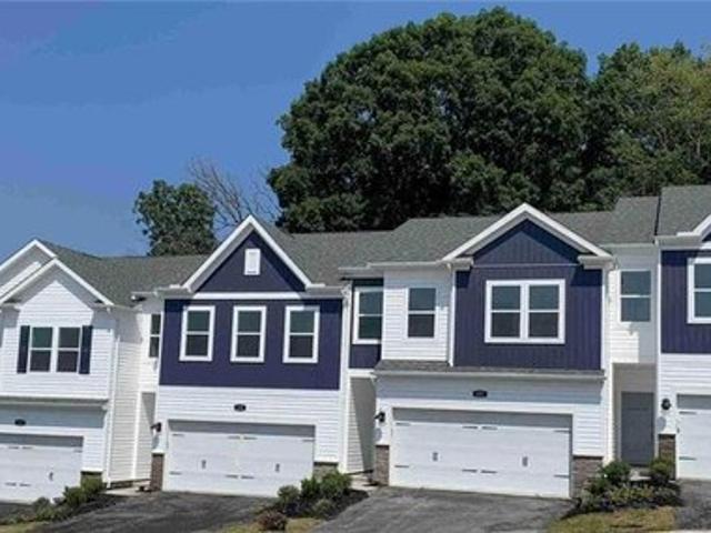 Townhouse for sale in Harmony, Pennsylvania