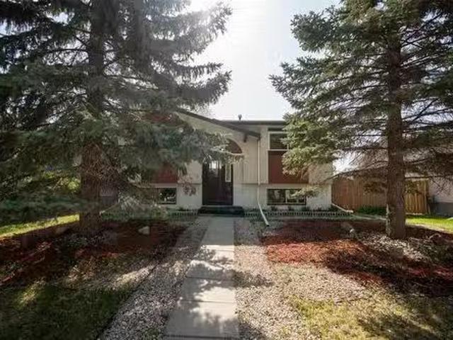 House for sale in East St. Paul, Manitoba