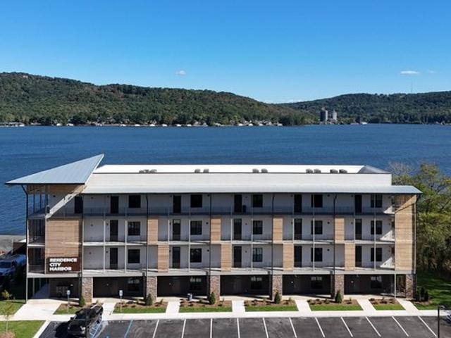 Condo for sale in Guntersville, Alabama