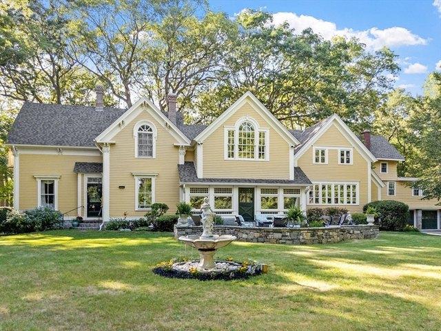 House for sale in Bellingham, Massachusetts