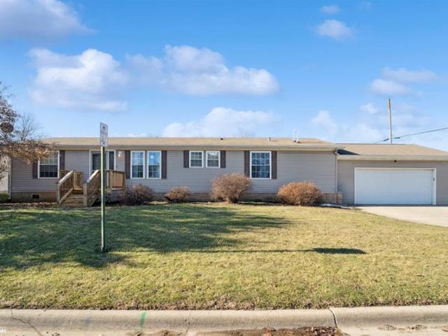House for sale in State Center, Iowa