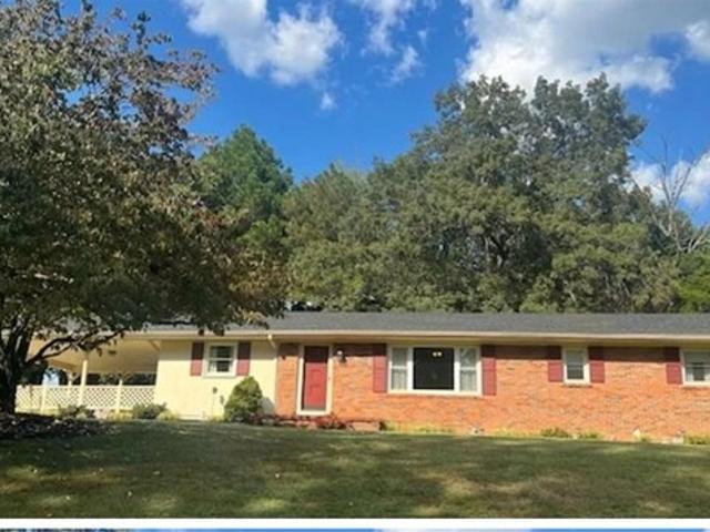 House for sale in Scottsville, Allen County