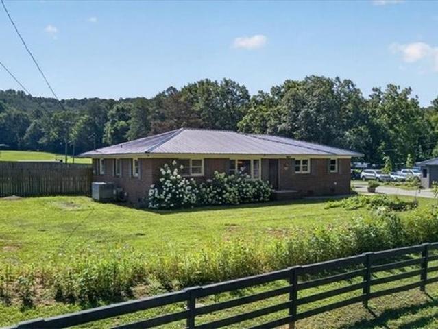 House for sale in Gordon, Georgia