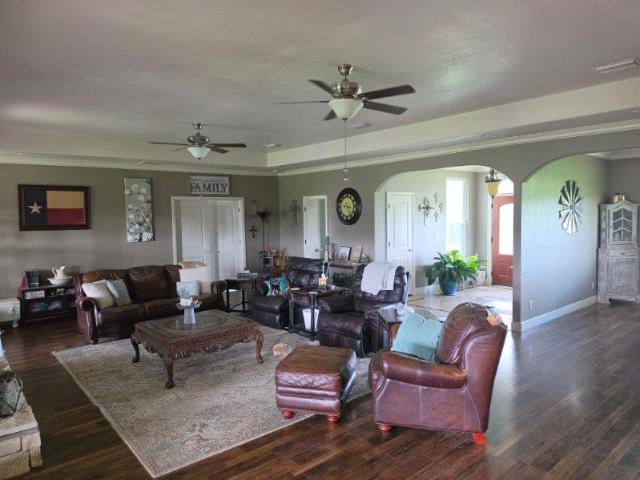 House for sale in Milam, Texas
