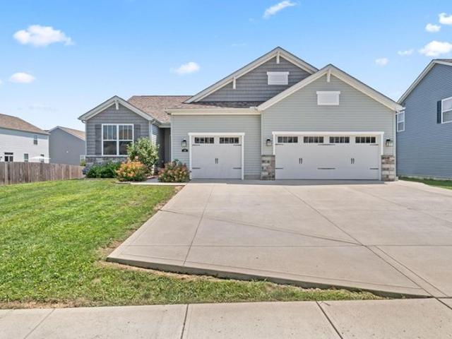 House for sale in Commercial Point, Ohio