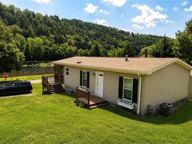 House for sale in Venango, Pennsylvania
