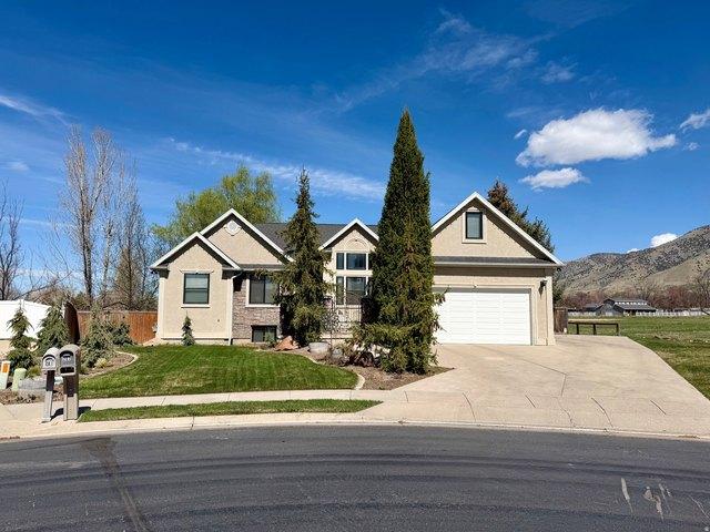 House for sale in Cache, Utah