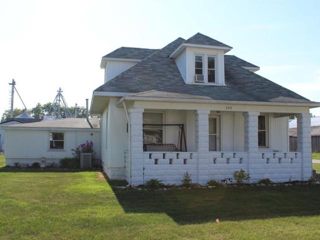 House for sale in Wolcott, White County