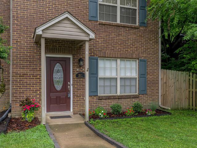 Townhouse for sale in Midway, Kentucky