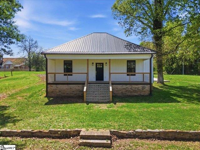 House for sale in Landrum, South Carolina