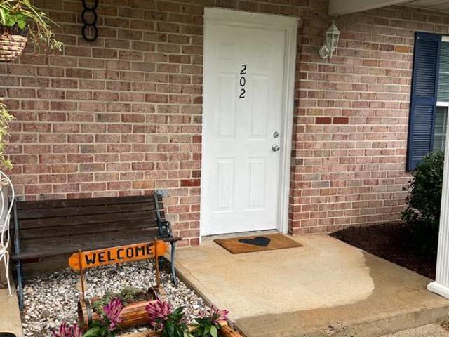 Townhouse for sale in Kearneysville, West Virginia