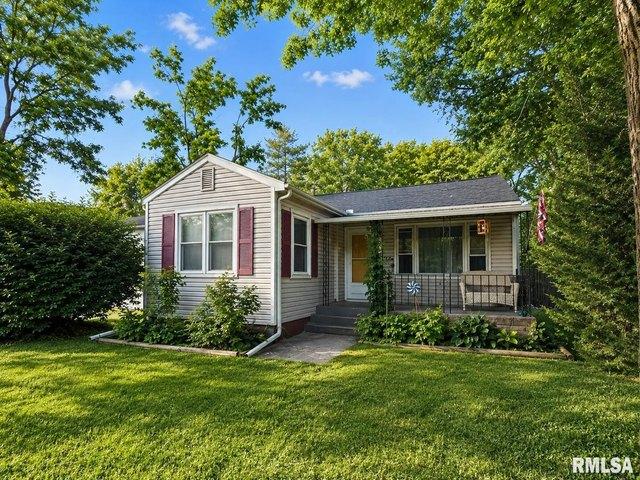 House for sale in Athens, Illinois
