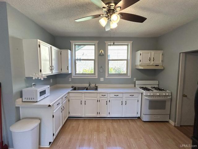 House for sale in Houghton, Michigan