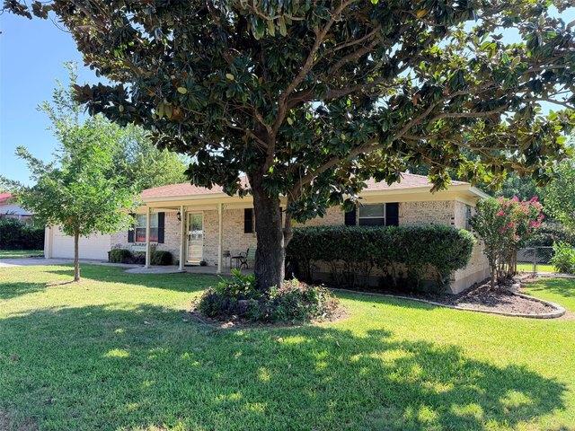 House for sale in Comanche, Texas