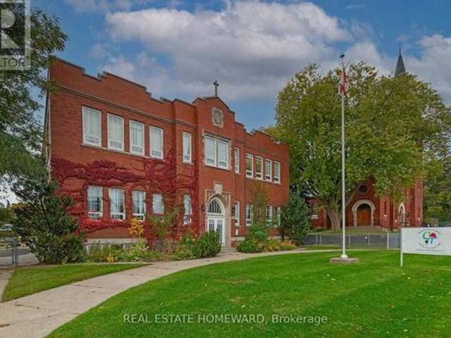 Commercial for rent in Durham, Ontario