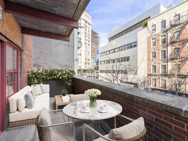 Condo for sale in University Village, New York