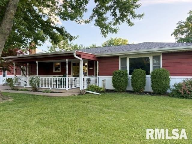 House for sale in Washington, Illinois