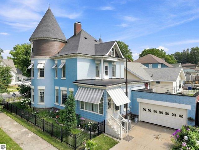 House for sale in Cadillac, Michigan