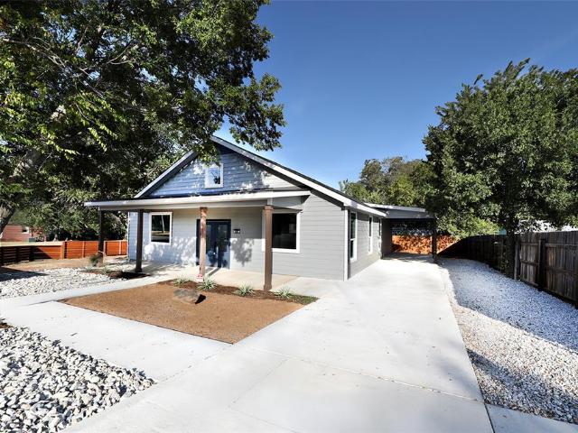 House for sale in Bowie, Texas