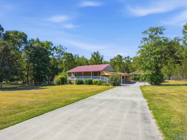 House for sale in Hazel Green, Madison County
