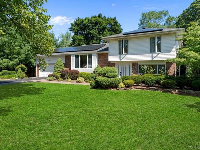 House for sale in Huntington, New York