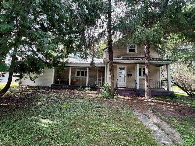 House for sale in West Union, Fayette County