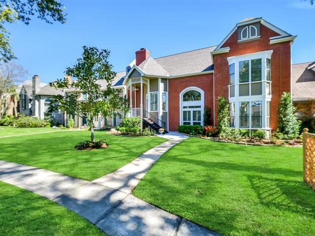 Townhouse for sale in Friendswood, Texas