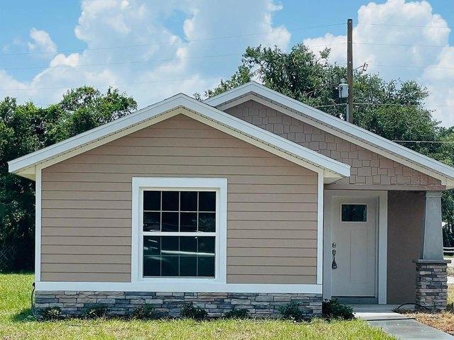 House for sale in Eustis, Lake County