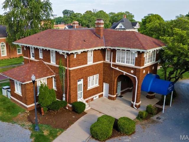 House for sale in Harrisburg, Saline County