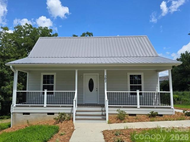 House for sale in Troy, North Carolina