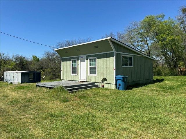 House for sale in Cumby, Texas