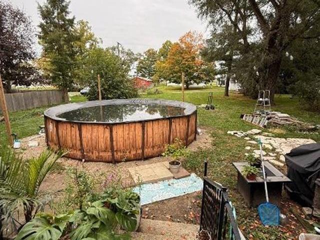 House for sale in Leesburg, Kosciusko County