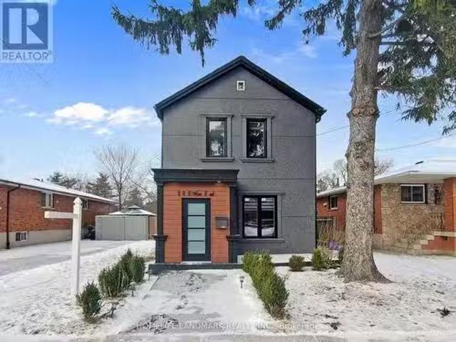 House for sale in Ancaster, Ontario