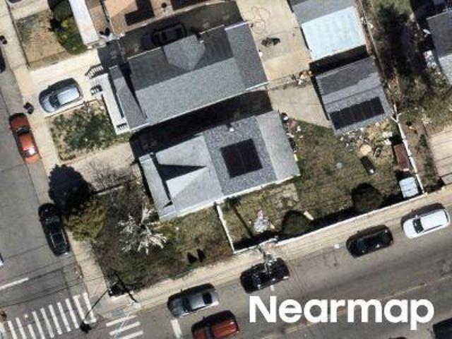 House for sale in Queens, Arverne