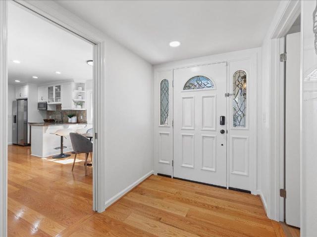 House for sale in Blue Hills, Saratoga