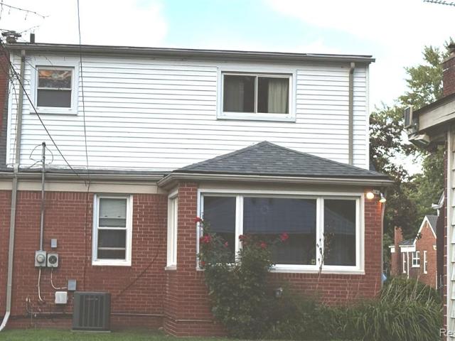House for sale in Harper Woods, Michigan